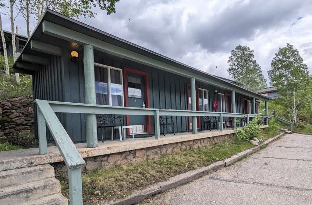 What to Look for in Cabin Rooms for Rent on a Lake for a Perfect Vacation in Grand Lake